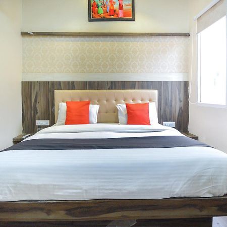 Capital O Moments Inn Amritsar Dış mekan fotoğraf